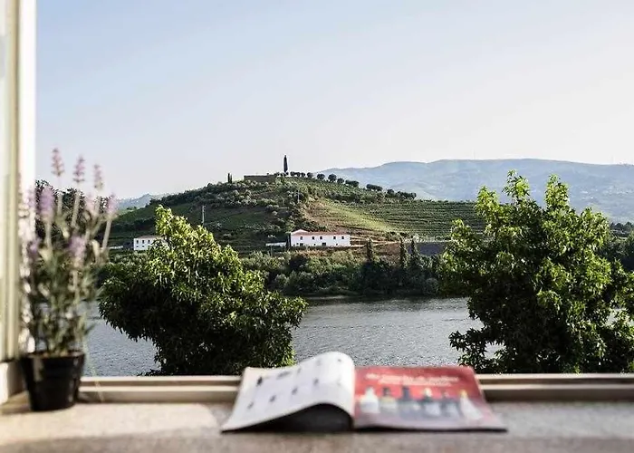 Гостевой дом Casa Do Rio Пезу-да-Регуа